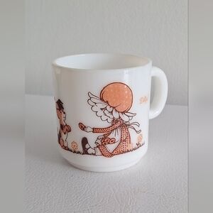 Small Daisy collectible mug